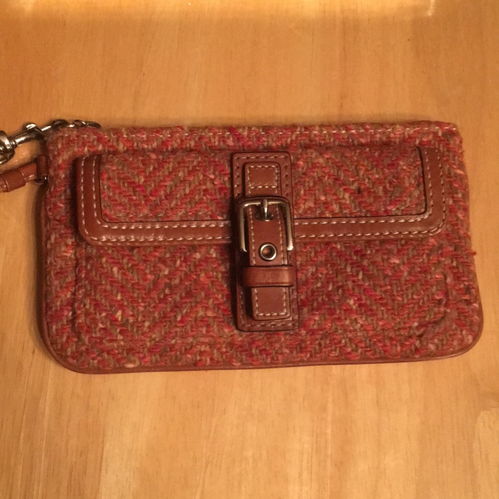*Reposh*  Coach herringbone tweed tan wool wristlet wallet